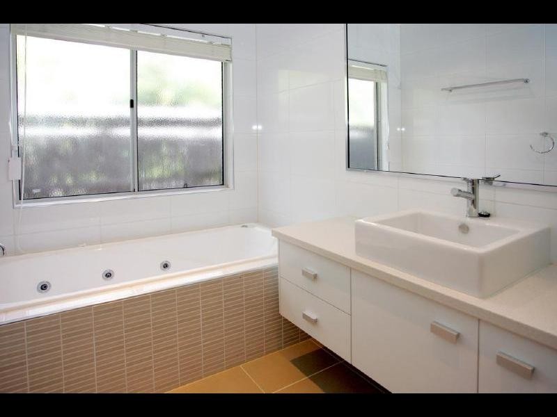 1/60 Harbour Drive, Trinity Park QLD 4879