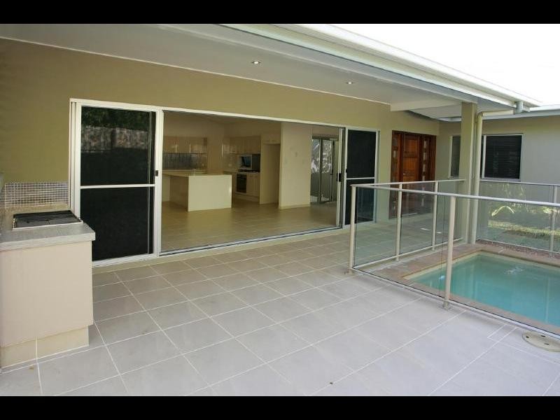 1/60 Harbour Drive, Trinity Park QLD 4879