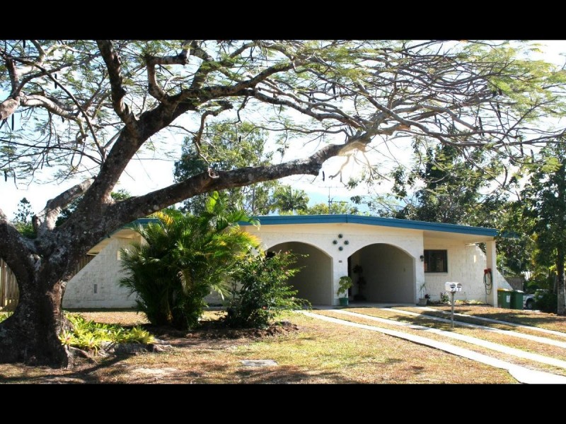 37 Simon Street, Freshwater QLD 4870