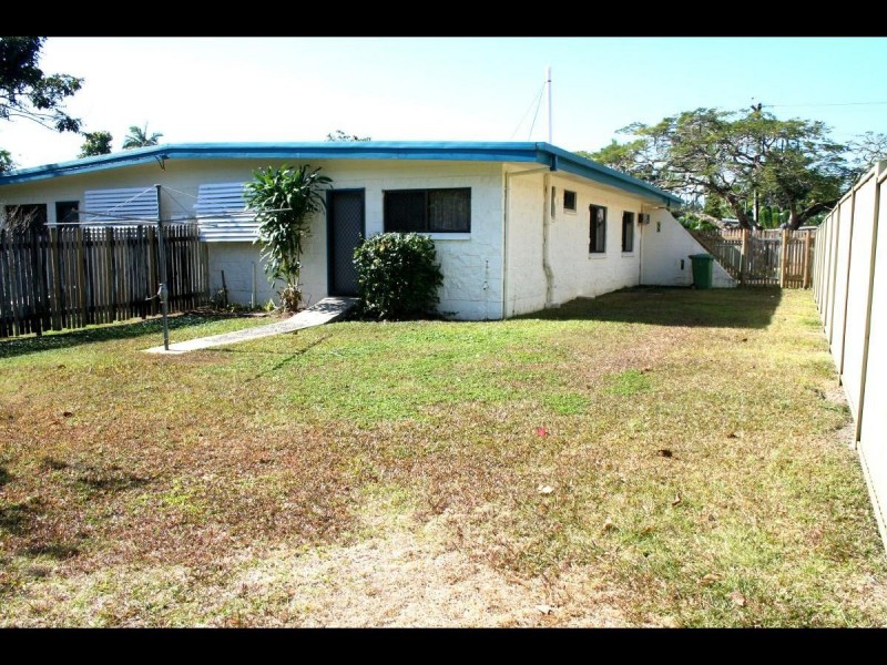 37 Simon Street, Freshwater QLD 4870