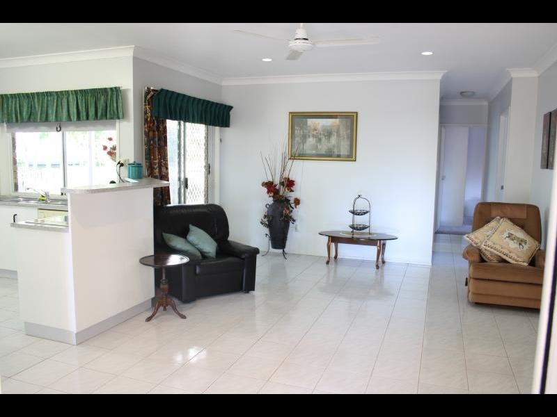 30 Strathmore Court, Mooroobool QLD 4870