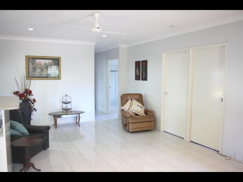 30 Strathmore Court, Mooroobool QLD 4870