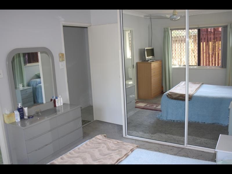 30 Strathmore Court, Mooroobool QLD 4870