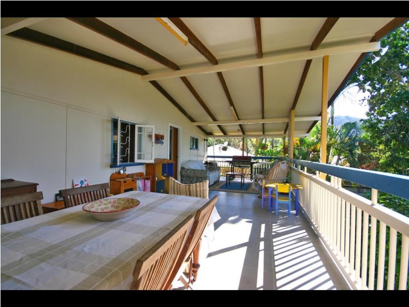 28 Hodel Street, Whitfield QLD 4870