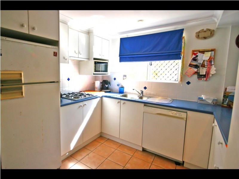 28 Hodel Street, Whitfield QLD 4870