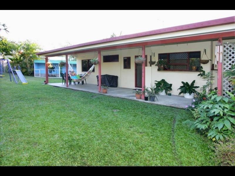 6 Whale Close, Kewarra Beach QLD 4879