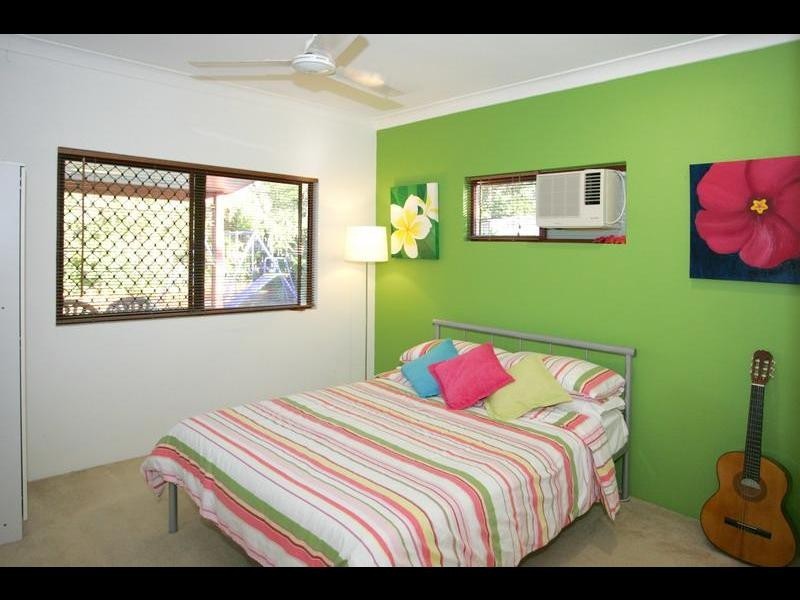 6 Whale Close, Kewarra Beach QLD 4879