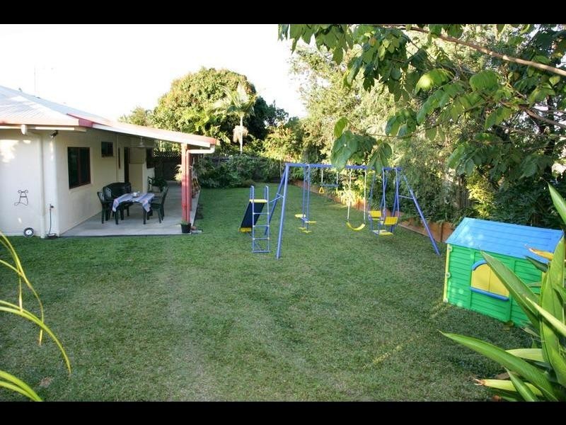 6 Whale Close, Kewarra Beach QLD 4879