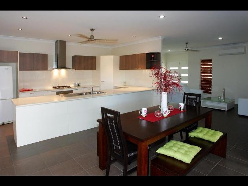 10 Icefire Quay, Trinity Park QLD 4879