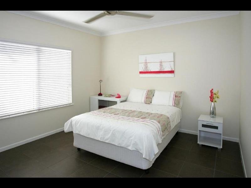 10 Icefire Quay, Trinity Park QLD 4879