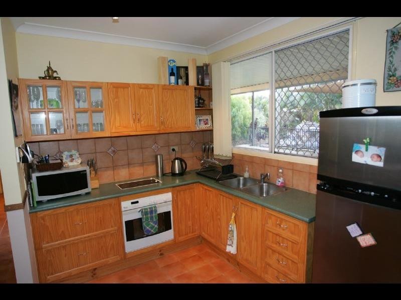 4 Michaelangelo Drive, Redlynch QLD 4870