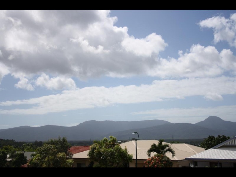 10 Oakblue Drive, Mount Sheridan QLD 4868