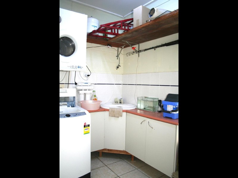 8/165 Mayers Street, Manoora QLD 4870