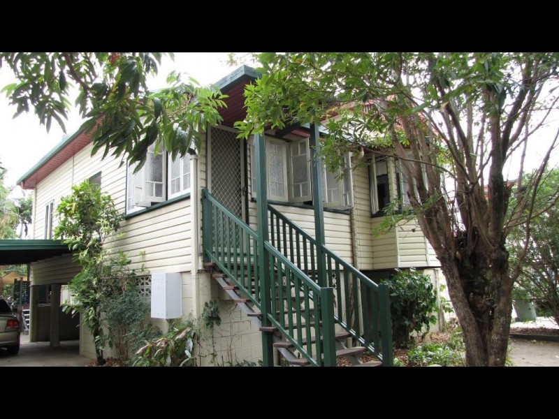 18 Thomas Street, Manunda QLD 4870