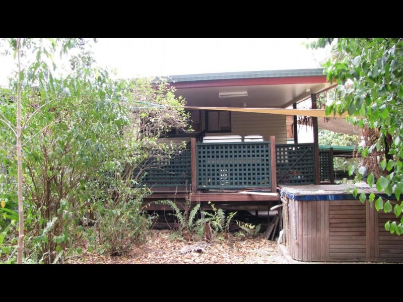 18 Thomas Street, Manunda QLD 4870