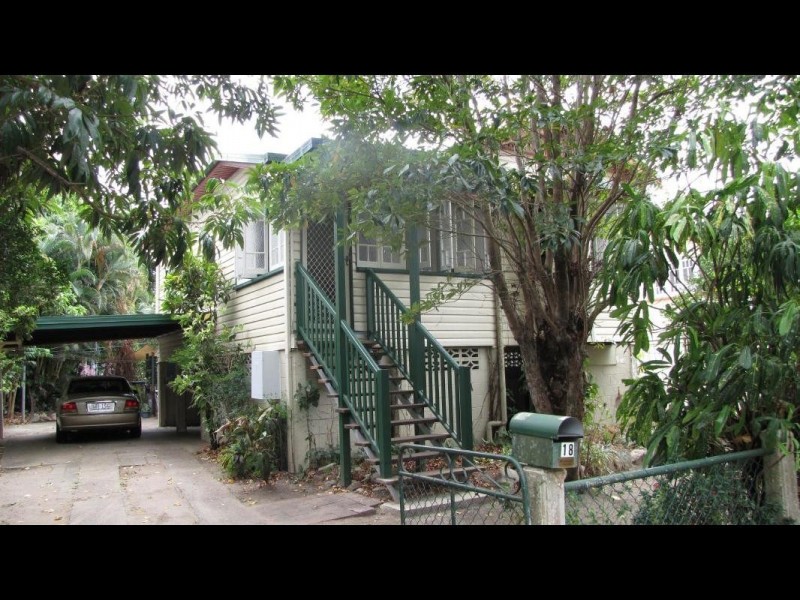 18 Thomas Street, Manunda QLD 4870