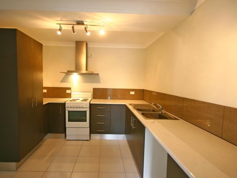 275 Aumuller Street, Westcourt QLD 4870