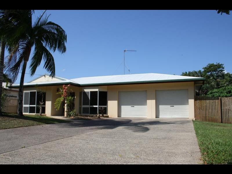 68 Callum Street, Mooroobool QLD 4870
