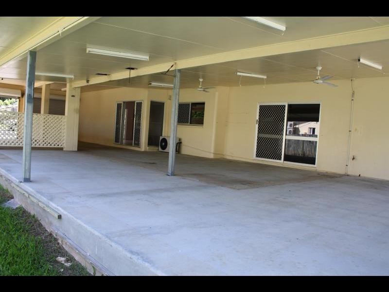 68 Callum Street, Mooroobool QLD 4870