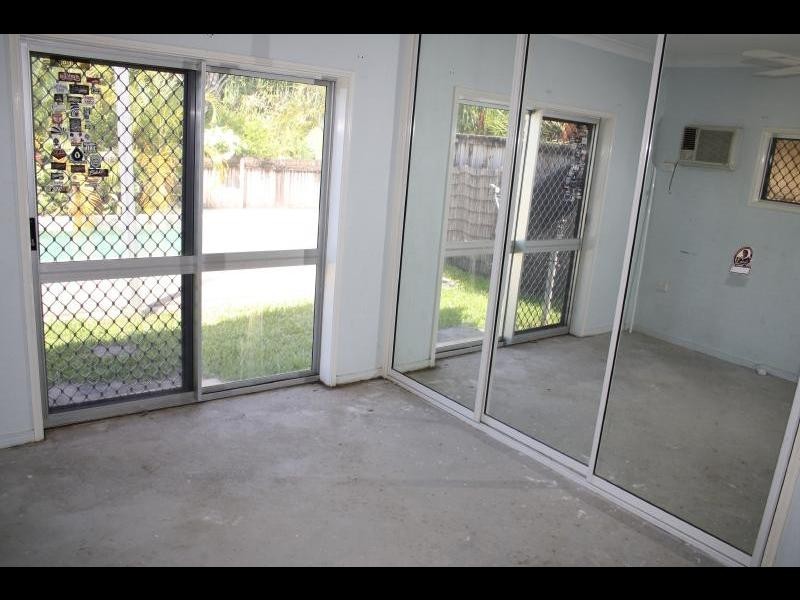 68 Callum Street, Mooroobool QLD 4870