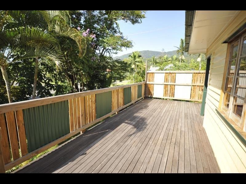 24 George Street, Earlville QLD 4870