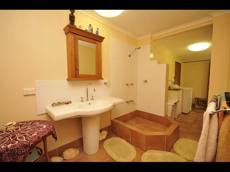 34 Lime Street, Mooroobool QLD 4870