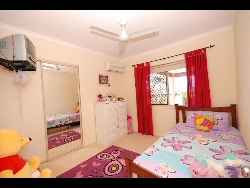 6 Hymes Street, Kanimbla QLD 4870