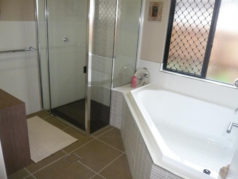 4 Pambula Close, Kewarra Beach QLD 4879