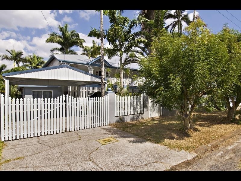 17 Macdonnell Street, Manunda QLD 4870