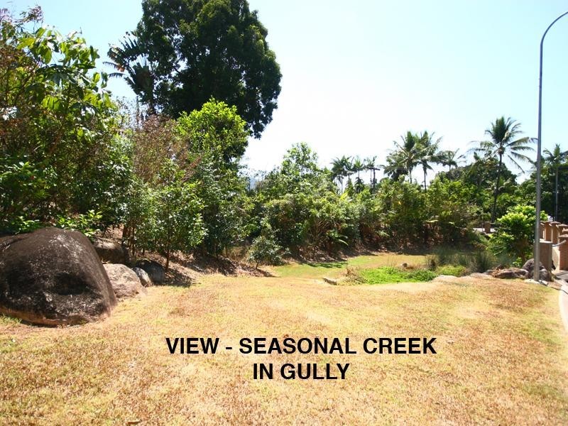 4 Bel-Air Drive, Whitfield QLD 4870