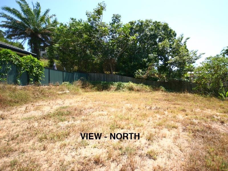 4 Bel-Air Drive, Whitfield QLD 4870