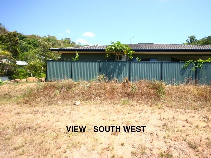 4 Bel-Air Drive, Whitfield QLD 4870