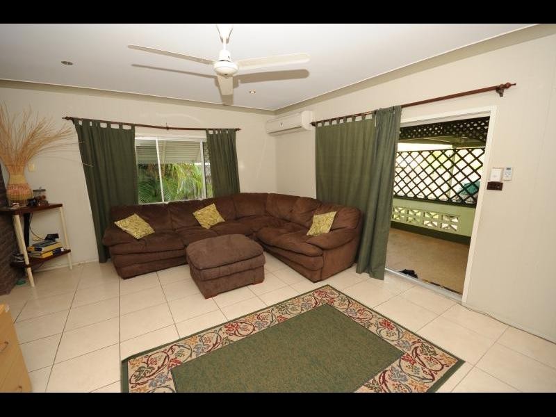 12 Bardup Close, White Rock QLD 4868