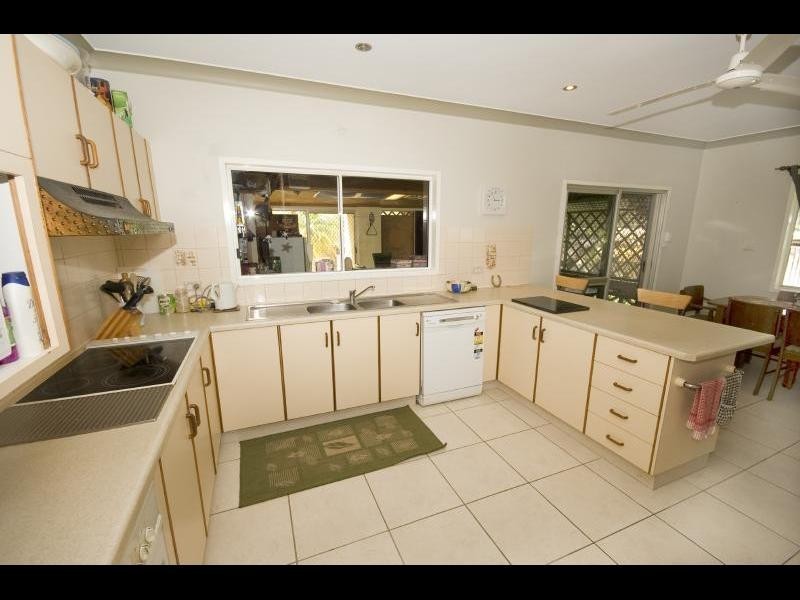 12 Bardup Close, White Rock QLD 4868