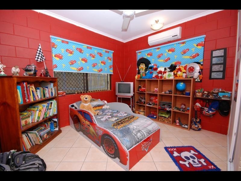 106 Callum Street, Mooroobool QLD 4870