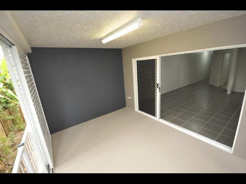 4/109 Callaghan Street, Mooroobool QLD 4870