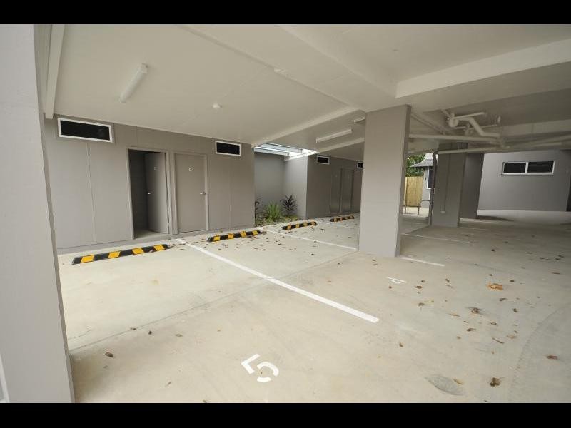 4/109 Callaghan Street, Mooroobool QLD 4870