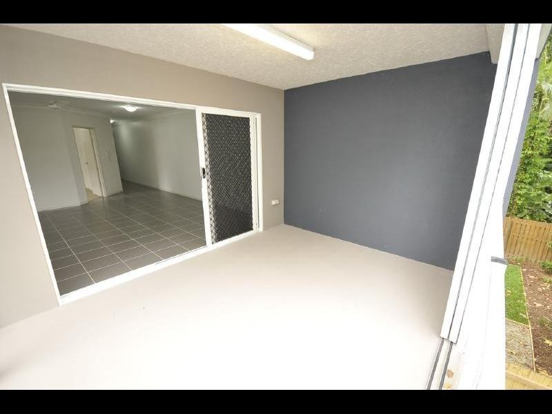 3/109 Callaghan Street, Mooroobool QLD 4870