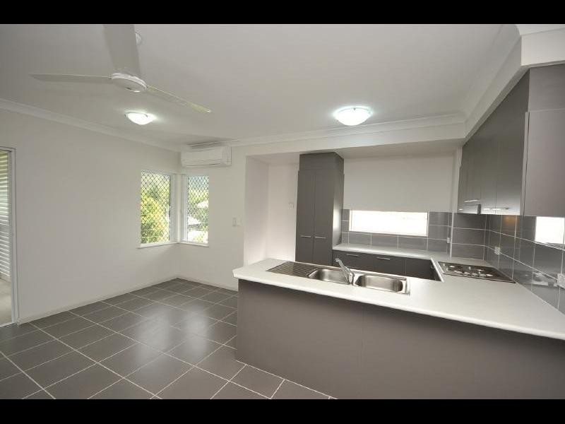 6/109 Callaghan Street, Mooroobool QLD 4870