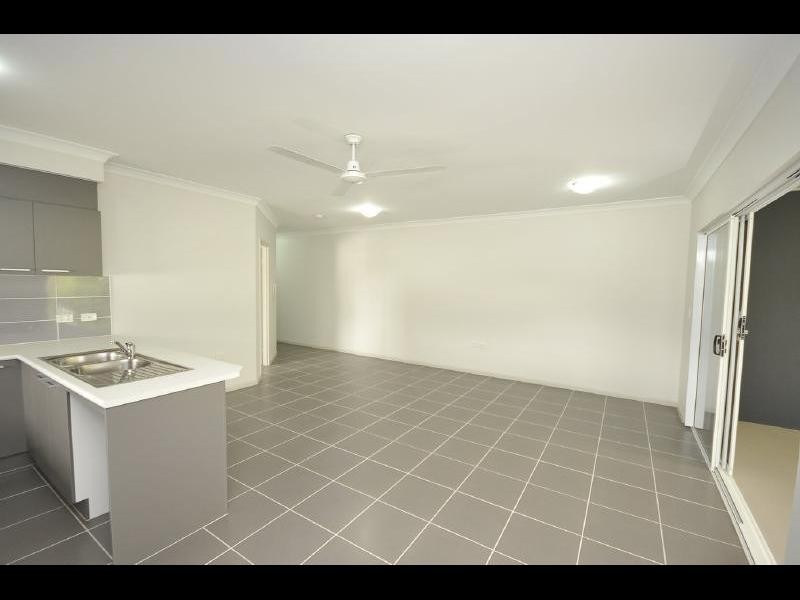 6/109 Callaghan Street, Mooroobool QLD 4870