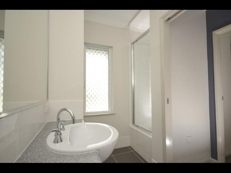6/109 Callaghan Street, Mooroobool QLD 4870
