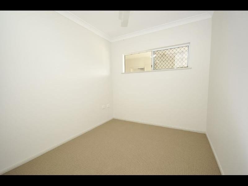 109 Callaghan Street, Mooroobool QLD 4870