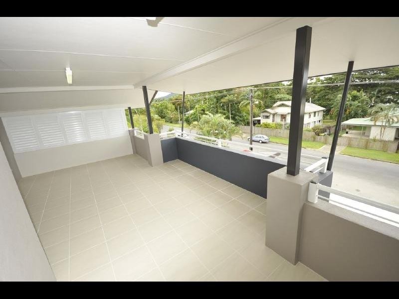8/109 Callaghan Street, Mooroobool QLD 4870