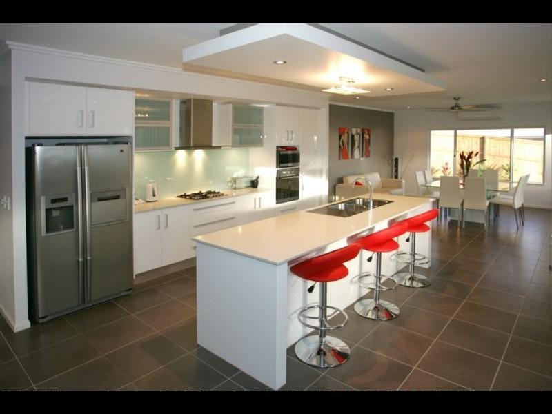16 Catamaran Circuit, Trinity Beach QLD 4879