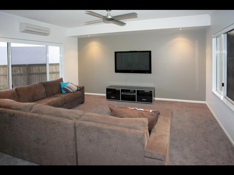 16 Catamaran Circuit, Trinity Beach QLD 4879