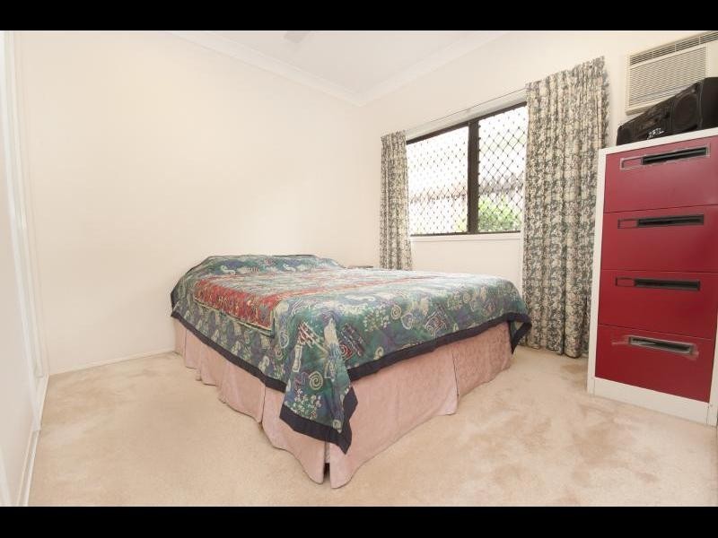 6 Grimes Close, Kanimbla QLD 4870