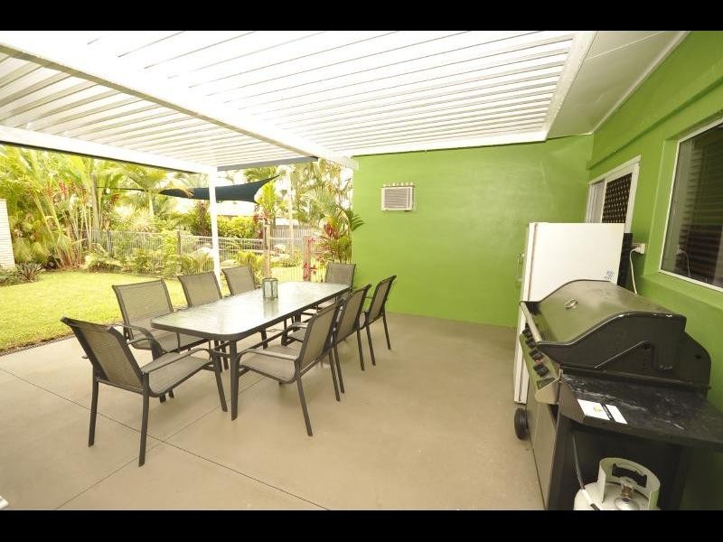 12 Kirraly Close, Mooroobool QLD 4870