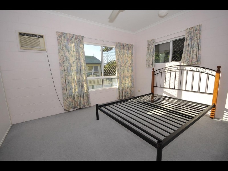 10/3 Tenni Street, Redlynch QLD 4870