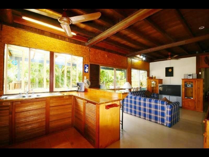 6 Hollett Close, Manunda QLD 4870