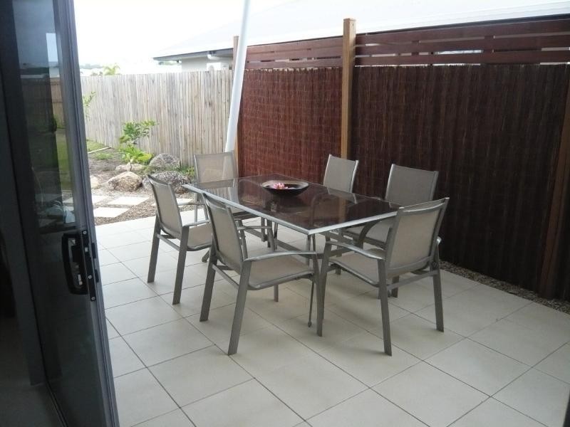 8 Icefire Quay, Trinity Park QLD 4879